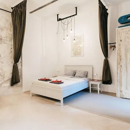 شقة Little Corner At The Historic Jewish District With Ac